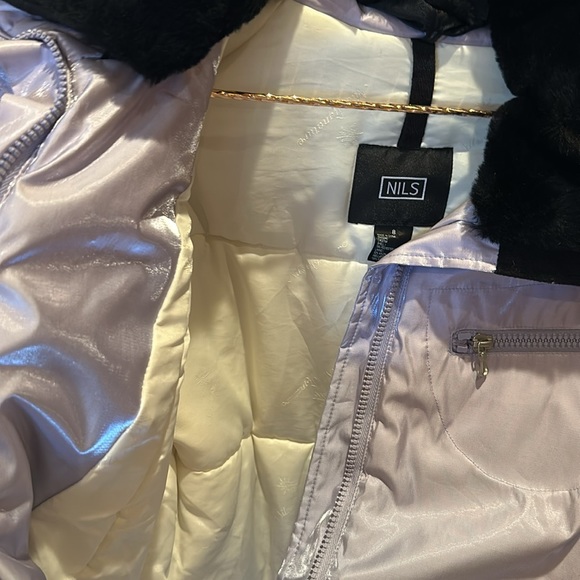 NILS women’s ski jacket. New with the tags still attached. Never worn. - Picture 6 of 7
